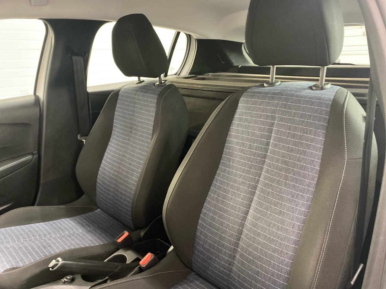 Peugeot 208 puretech 75 s&s bvm5 premium — photo 10