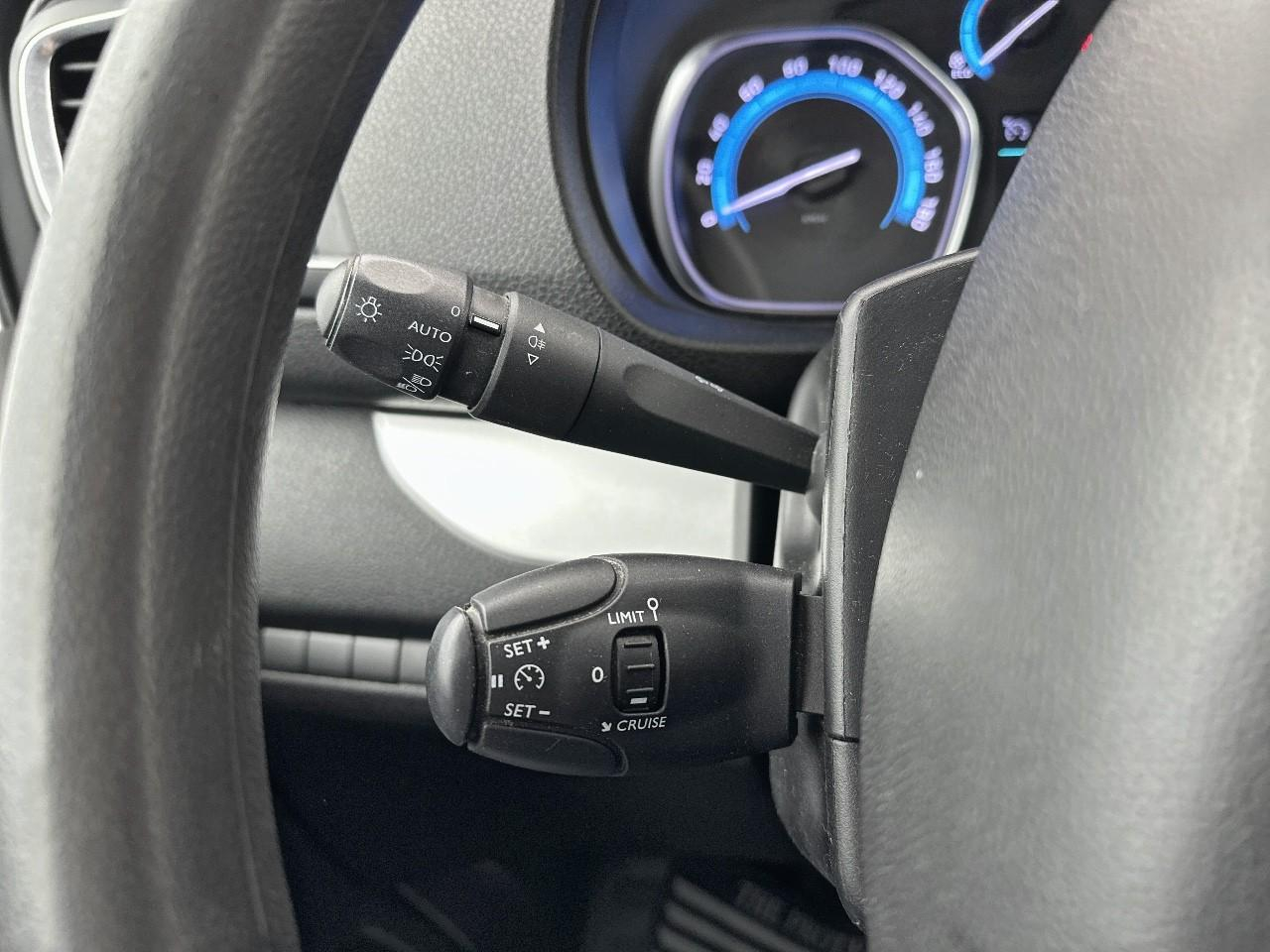 Opel Vivaro fourgon -e fgn l2 300 75 kwh pack clim — photo 17