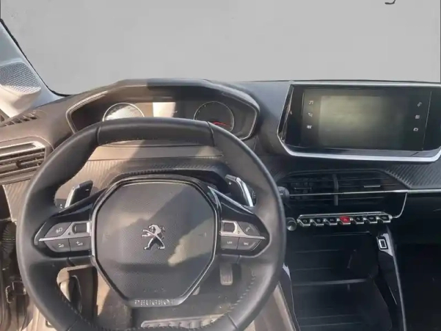 Peugeot 208 puretech 100 s&amp;s eat8 — photo 7
