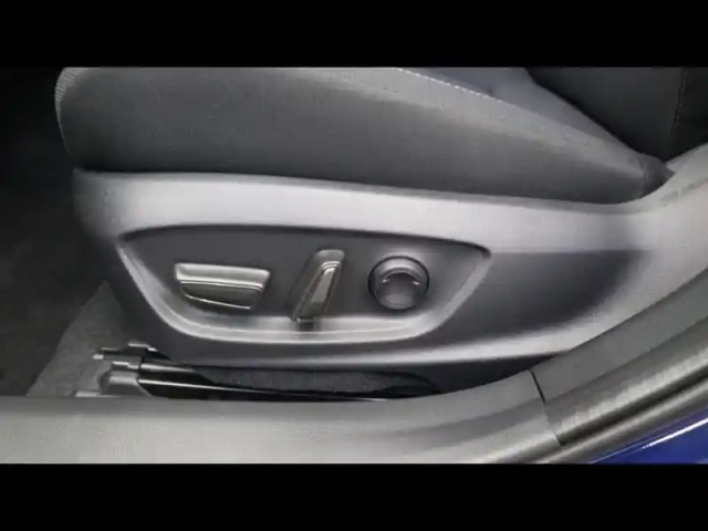 Toyota Prius hybride rechargeable 223ch dynamic ph — photo 13