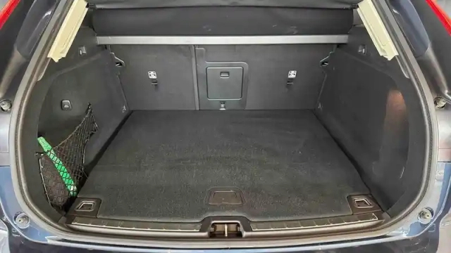 Volvo Xc60 t6 awd hybride rechargeable 253 ch+145 ch geartronic 8 — photo 2