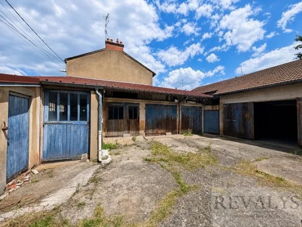 Appartement à rénover 16 pièces