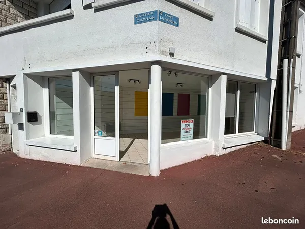 Local commercial 37 m² ROYAN