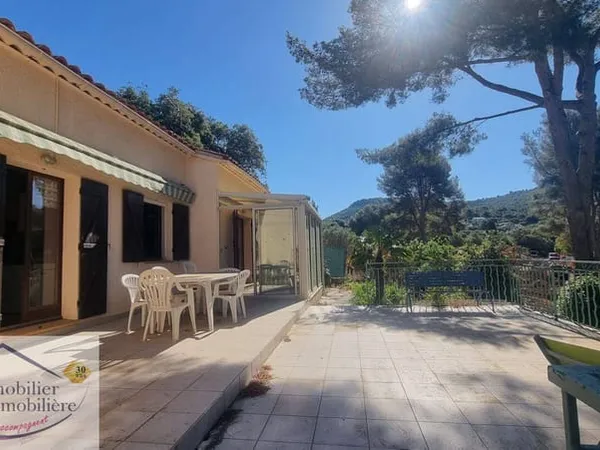 Maison de plain-pied 4 pièces 87 m²