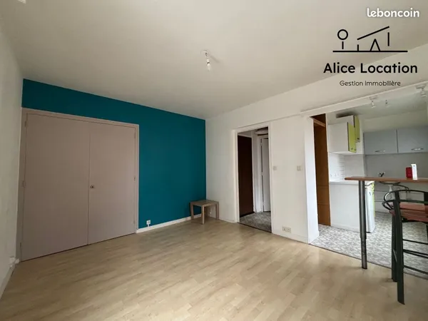 Studio 1 pièce 25 m²