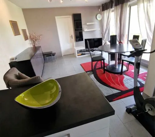 Talence centre t2 / 47 m2 / meuble d'exception