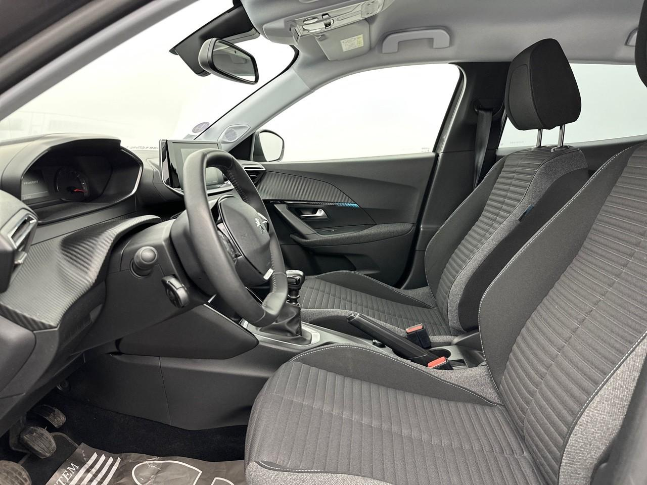 Peugeot 2008 puretech 100 s&s bvm6 style — photo 9