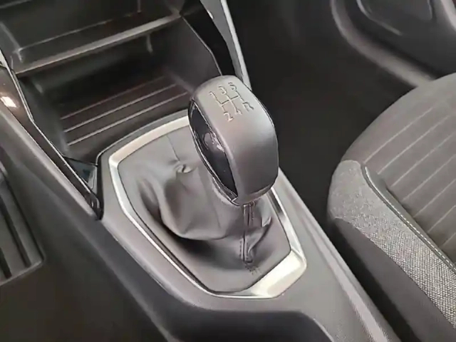 Peugeot 208 puretech 75 s&amp;s bvm5 — photo 14
