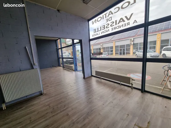 COLMAR/ Local professionnel de 312m² PMR