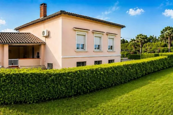 Maison 155m2 - 10 pièces - 5500 m2 de terrain Montauban