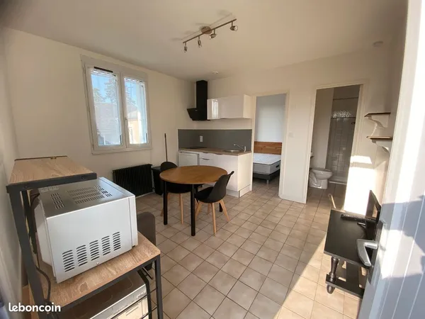Appartement 2 pièces 370 HC
