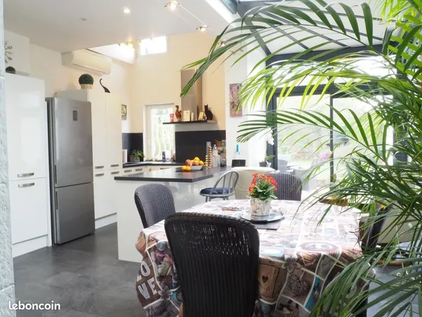 Maison 7 pièces 190 m²