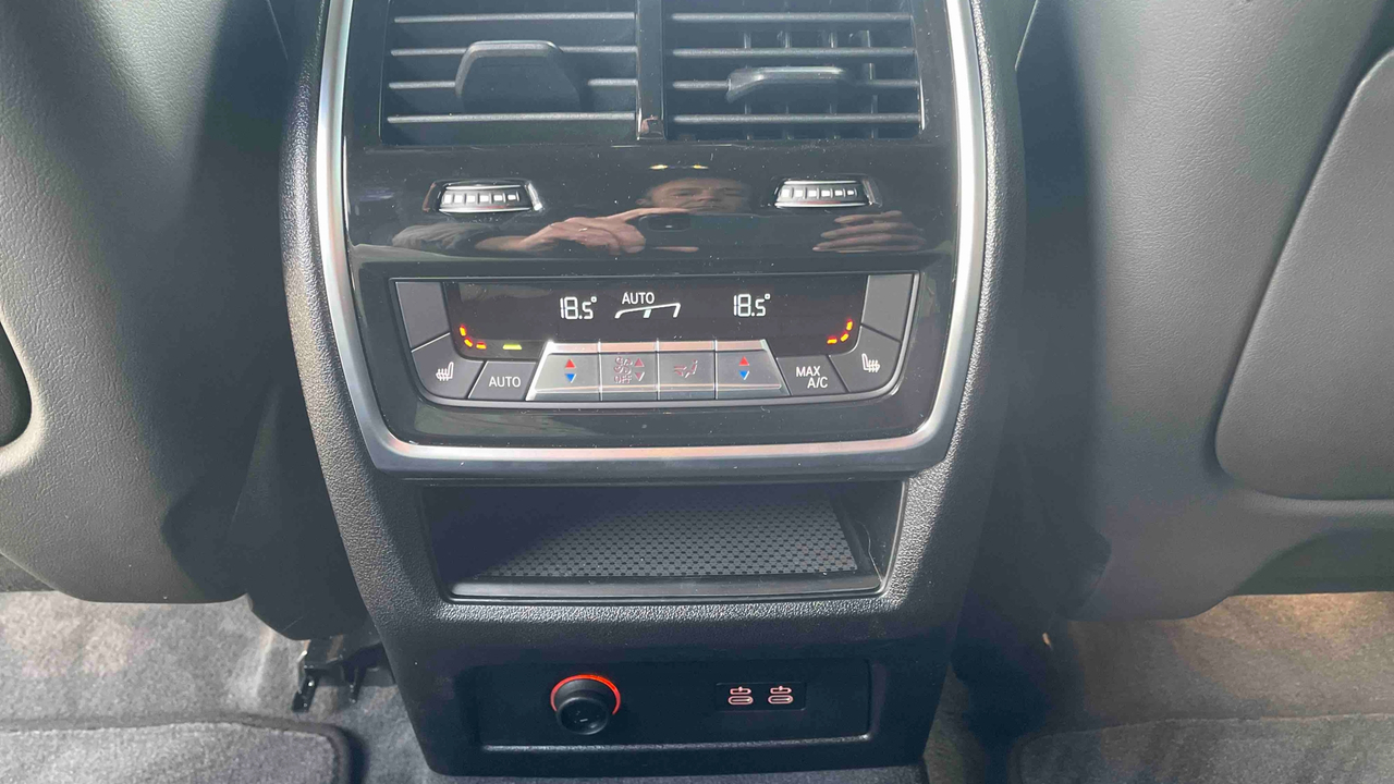 BMW XM 50e 476 ch BVA8 — photo 26