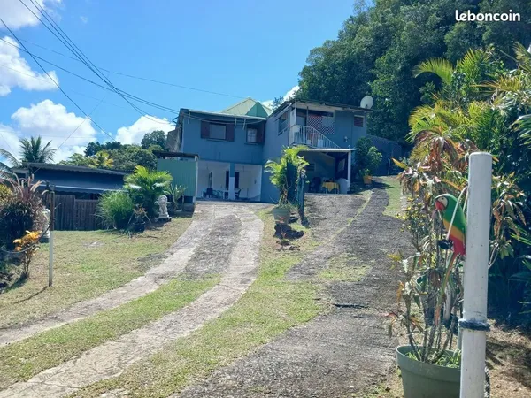 Propriété 3 pièces 125 m²