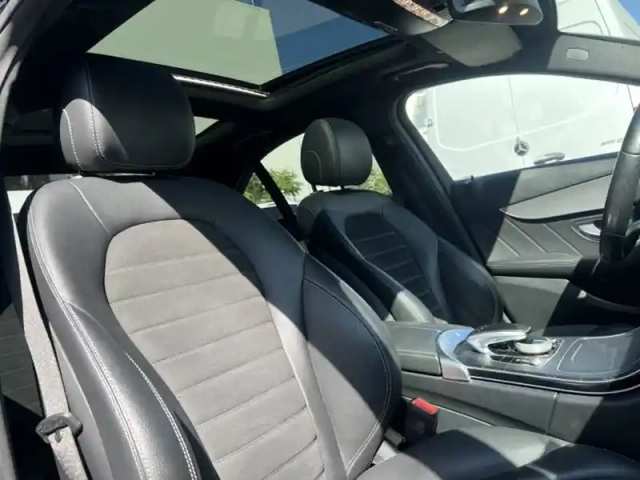 Mercedes Classe C 200 berline amg line — photo 12
