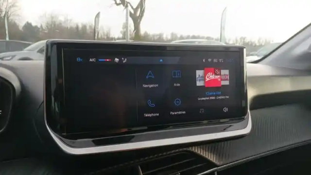 Peugeot 208 puretech 75 s&amp;s bvm5 — photo 53