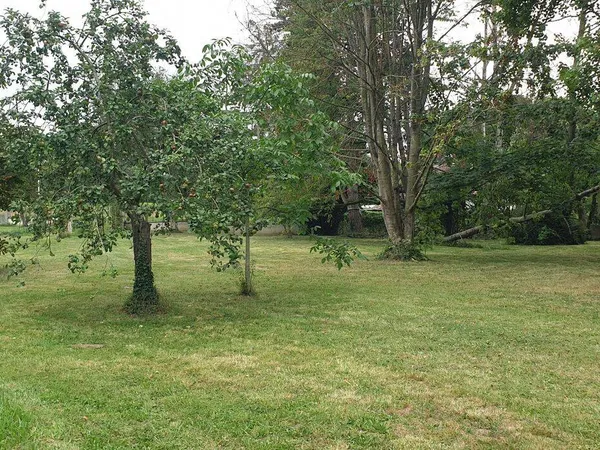 Terrain 1300 m²