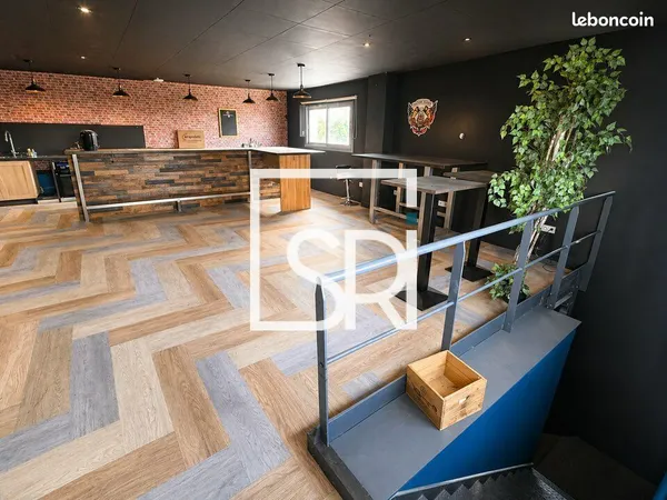 Bureaux 150 m² AUBIERE