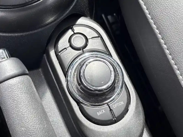 Mini Mini hatch 5 portes cooper 136 ch dkg7 — photo 6