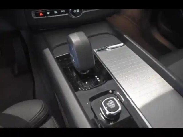 Volvo Xc60 t6 awd 253 + 145ch plus style dark geartronic — photo 22