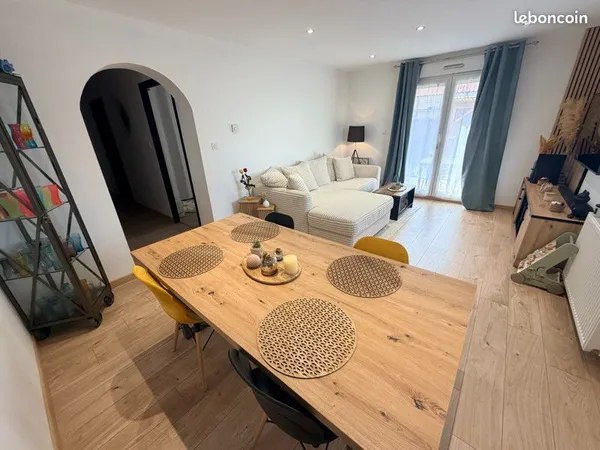Appartement F3 Rez-de-jardin - 2 parking