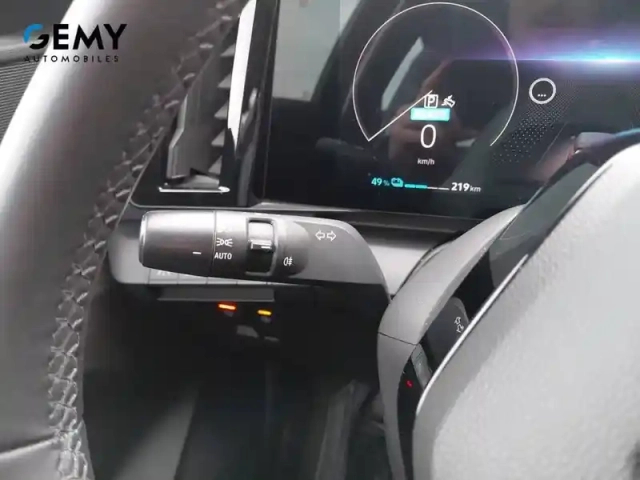 Renault Megane e-tech ev60 220 ch super charge — photo 20