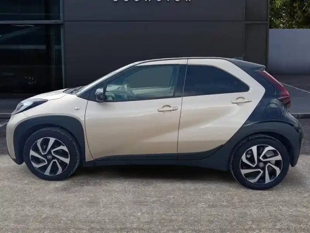 Toyota Aygo X 1.0 vvt-i 72 — photo 2