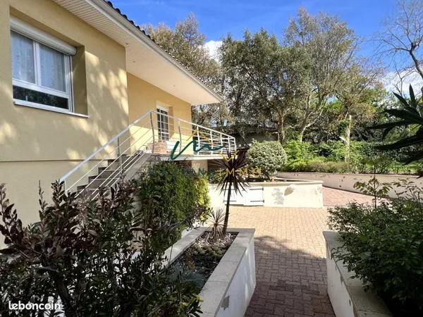 Maison 5 pièces 165 m²
