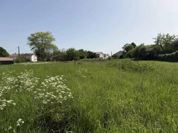 Terrain constructible 3202 m²