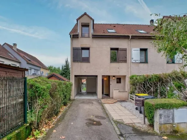 Maison 4 pièces 90 m²
