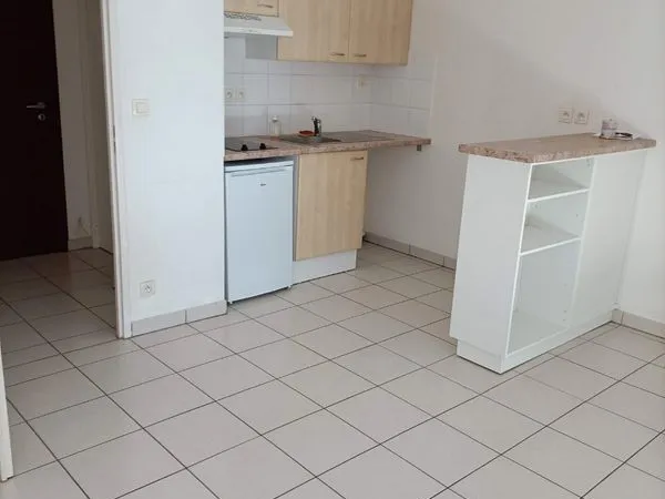 Location studio de 26m² avec jardinet