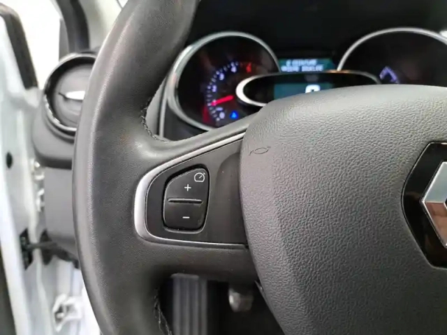 Renault Clio dci 75 e6c — photo 72
