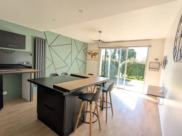 T2 lumineux au rez-de-chaussée, terrasse et jardin, Theix-Noyal