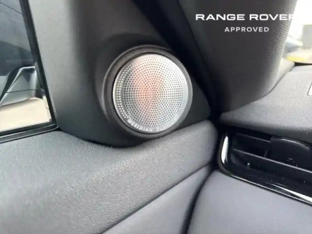 Land Rover Range Rover evoque 1.5 p270e phev 269ch dynamic se — photo 11