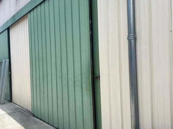 Local /boxe / garage / stockage
