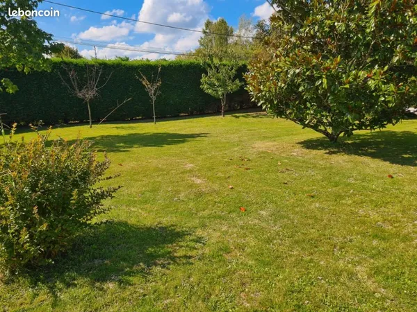 Terrain 600 m² Saint Quentin De Baron