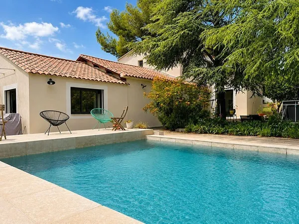 Maison 5 pièces 200 m²