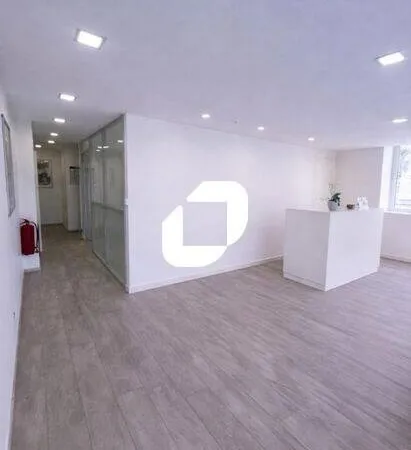 Local commercial 77 m²