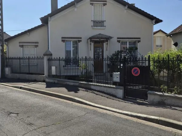 pavillon 95. BESSANCOURT proche du centre ville .