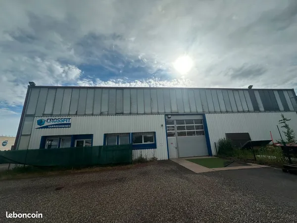 A louer local commercial