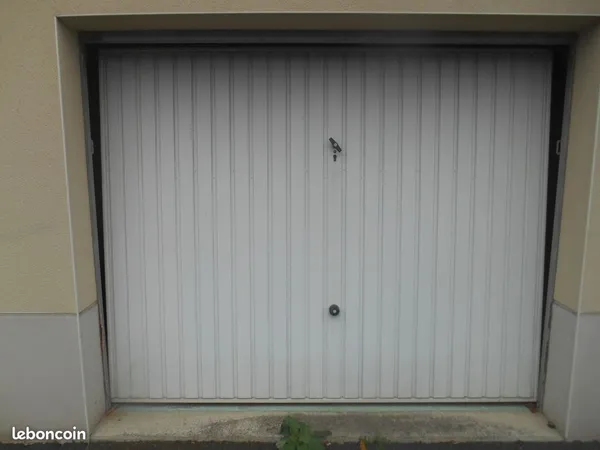 Location garage fermé