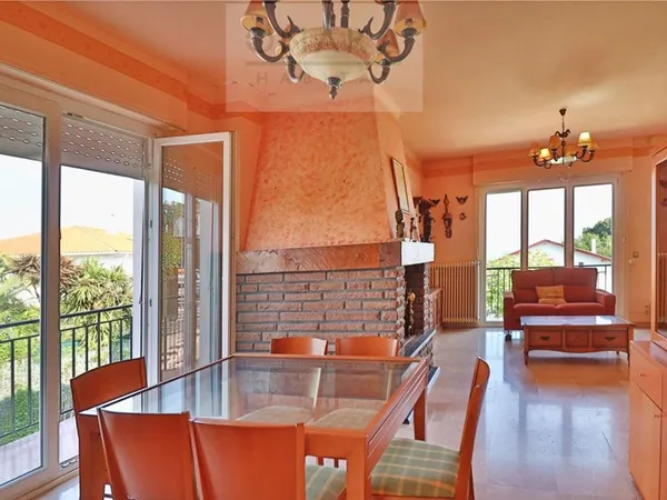 Maison de luxe 5 pièces 260 m²