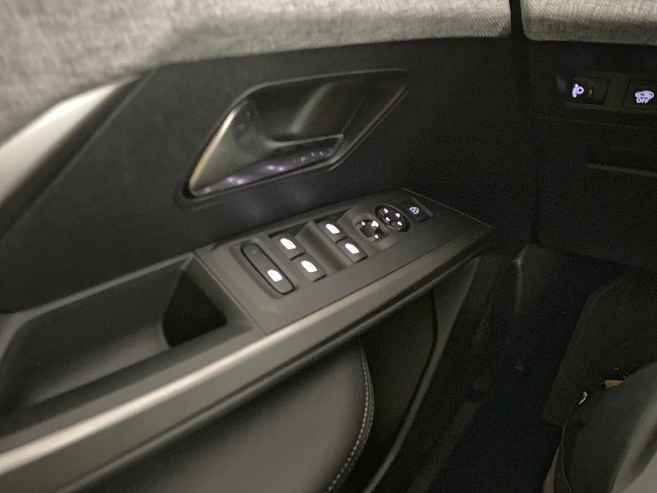 Peugeot 3008 electrique 210 ch 73 kwh allure — photo 20