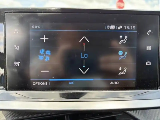 Peugeot 208 puretech 100 s&amp;s eat8 — photo 21