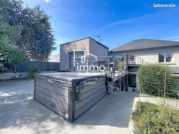 Maison 7 pièces 151 m²