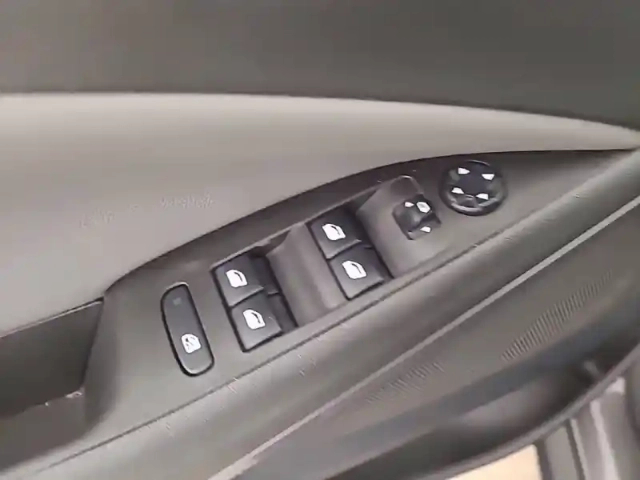 Opel Crossland X 1.5 d 120 ch bva6 — photo 23