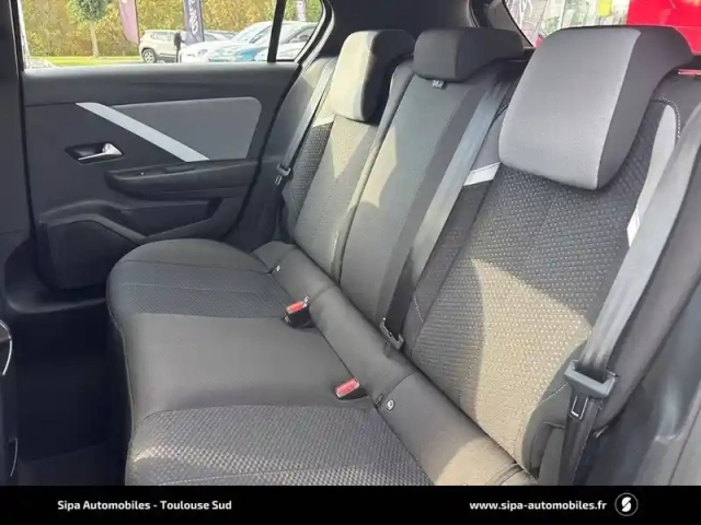 Opel Astra 1.2 turbo 110 ch bvm6 — photo 186