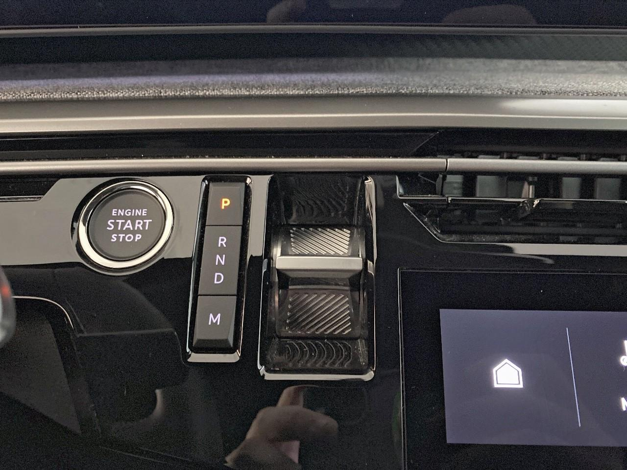 Peugeot 5008 hybrid 145 ch e-dcs6 allure — photo 15