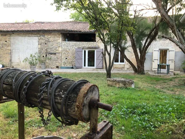 Maison entièrement meublée et équipée à louer au mois