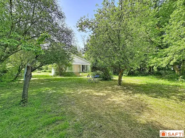 Maison T3 dans un bel écrin de verdure - Sadirac
